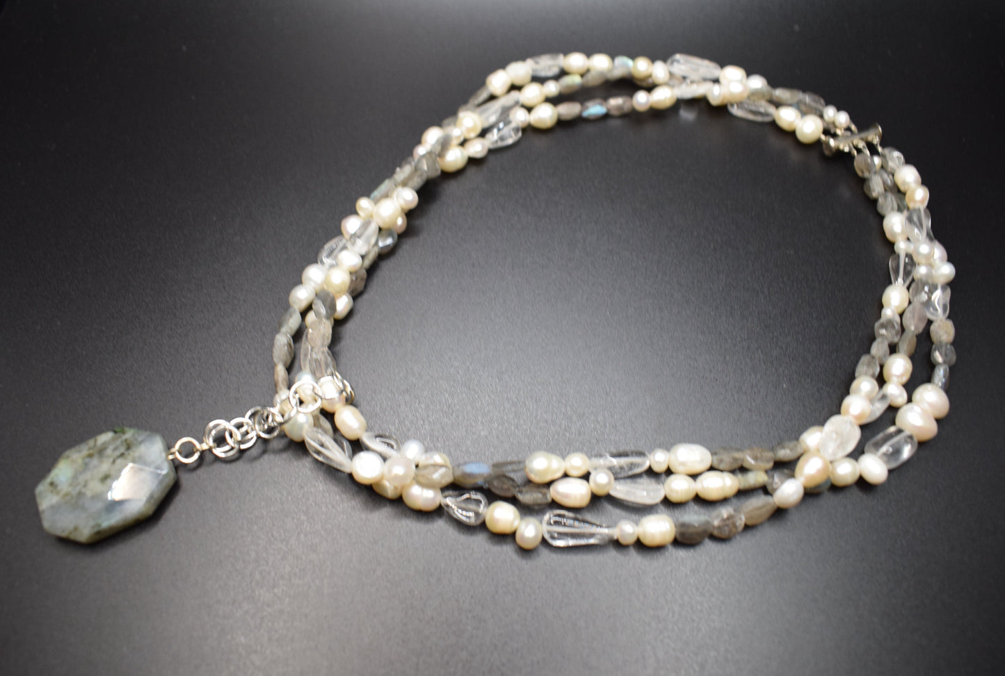 Twist Grey Pearls Halsband