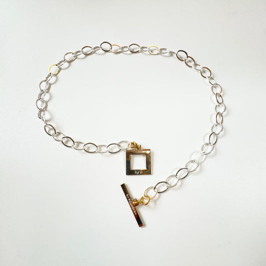 Frame Necklace – Handgjort silverhalsband | Design by Brandeby