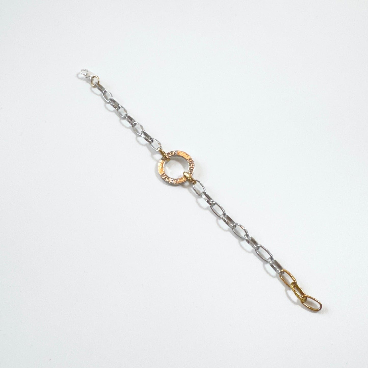 Link Fight – Handgjort armband i silver och guld | Design by Brandeby