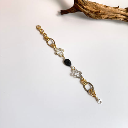 handgjort unikt elegant armband till den medvetna kvinnan livsstil design by brandeby