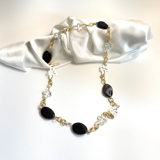 Noir Flora Halsband - Design by Brandeby