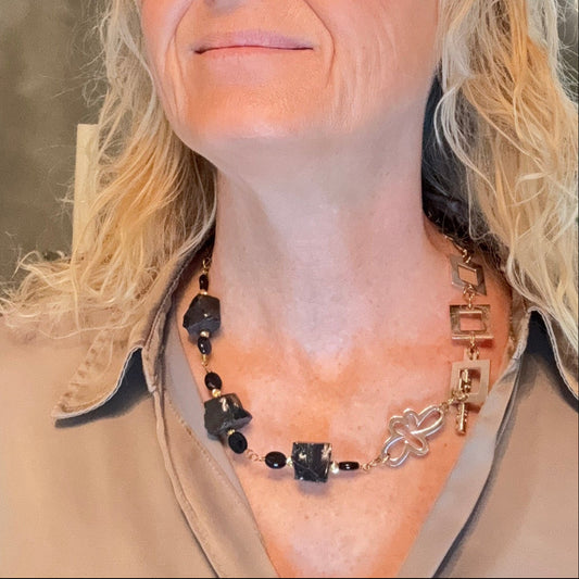 Dream of Obsidian Halsband