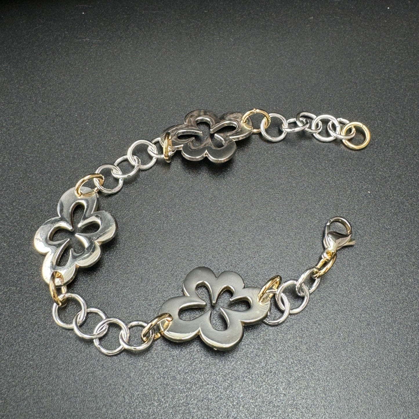 Flower Chain Armband