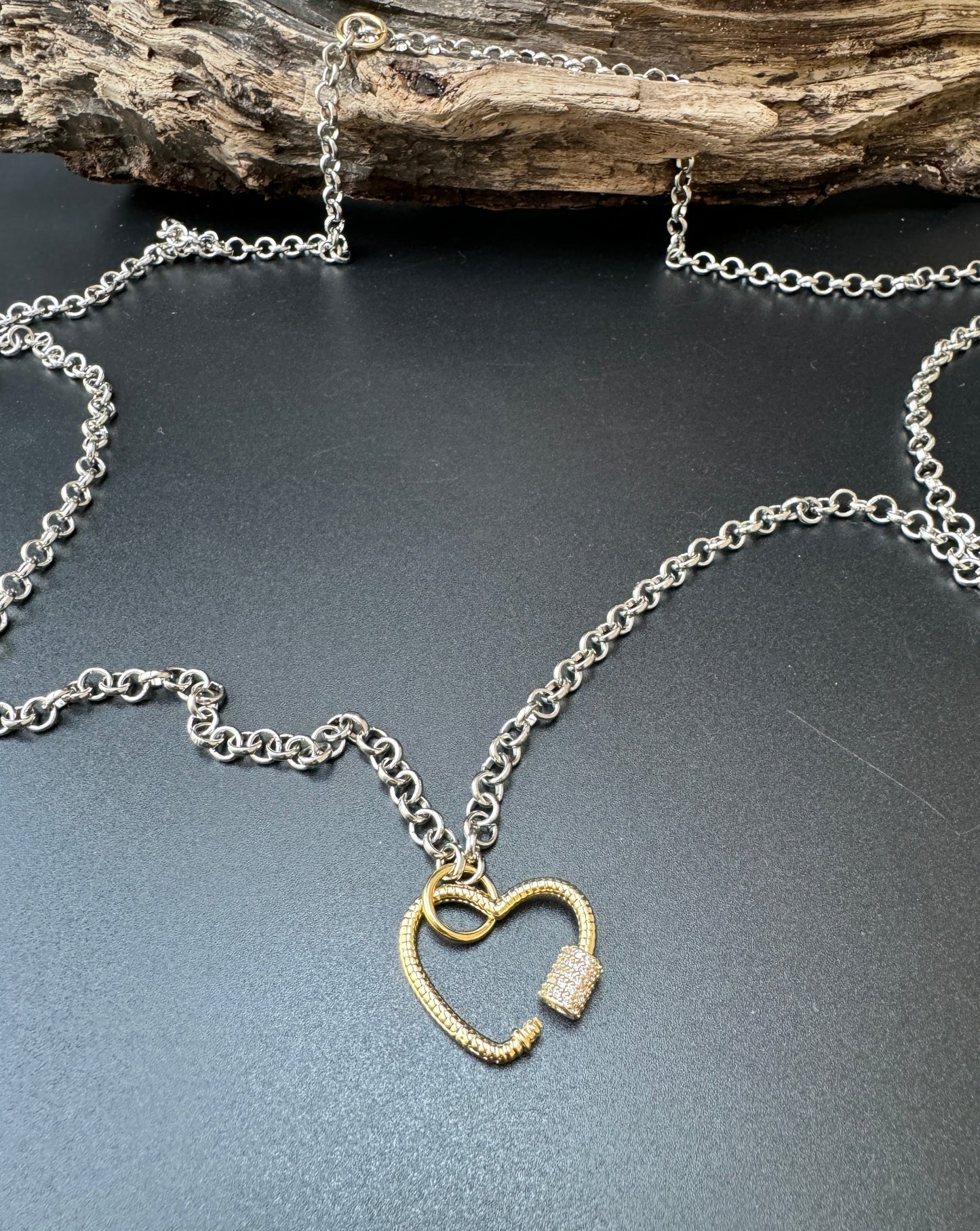 Gen Z Small Gold Heart Halsband