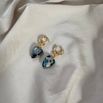 Påhäng Örhänge Blå Imperial Jasper Hjärta – Äkta Ädelsten till Creoler | Design by Brandeby