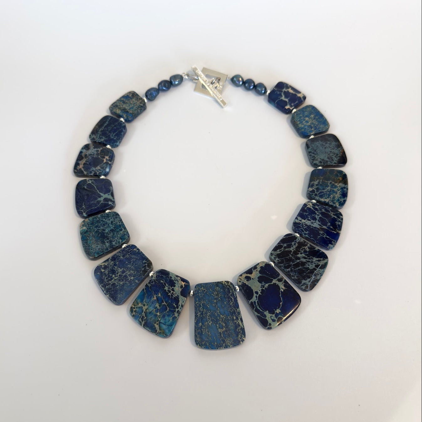 Blue Imperial Statement Halsband- äkta ädelsten imperial jasper blått sötvattenspärlor
