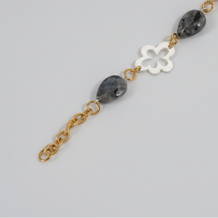 Elegant Drop Labradorit Armband - Silvriga blommor 1