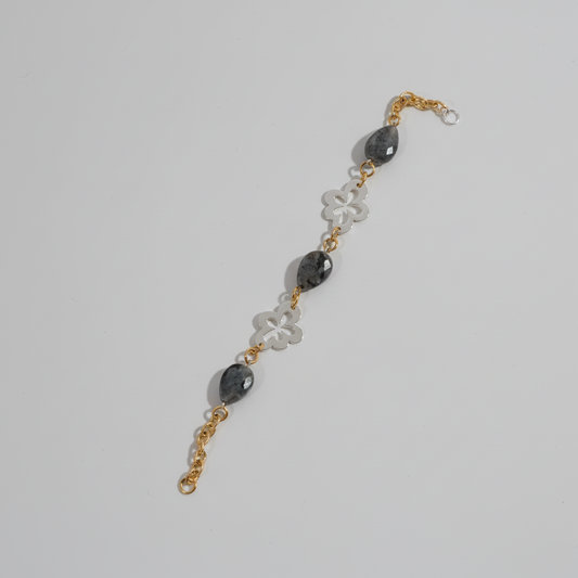 Elegant Drop Labradorit Armband - Silvriga blommor 2