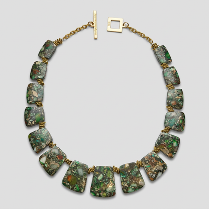 Halsband i Elegance-stil