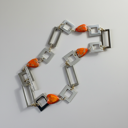 Heart of Orange Halsband - Design by Brandeby