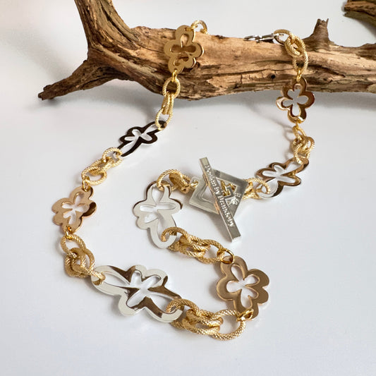 elegant lyxigt halsband med guld och silver blommor design by brandeby