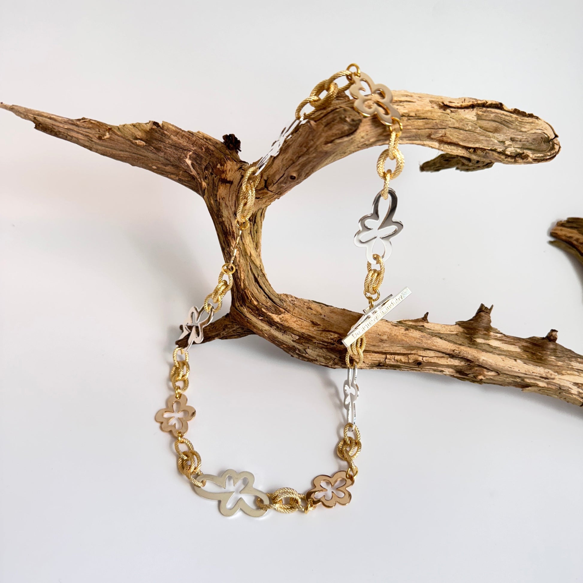 blommor i guld och silver med guld kedja 24 karats guld kort halsband design by brandeby
