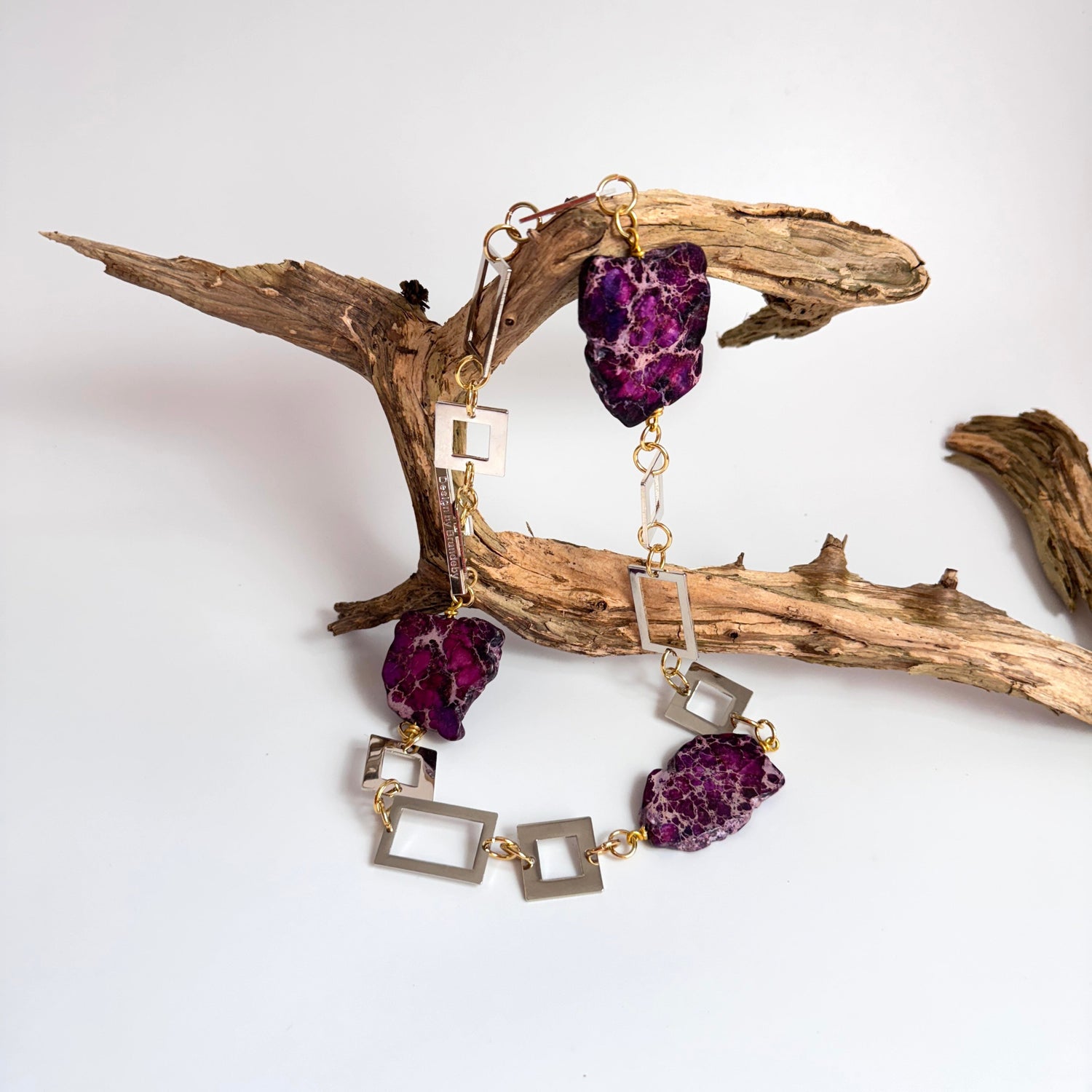 kort exklusivt halsband design by brandeby