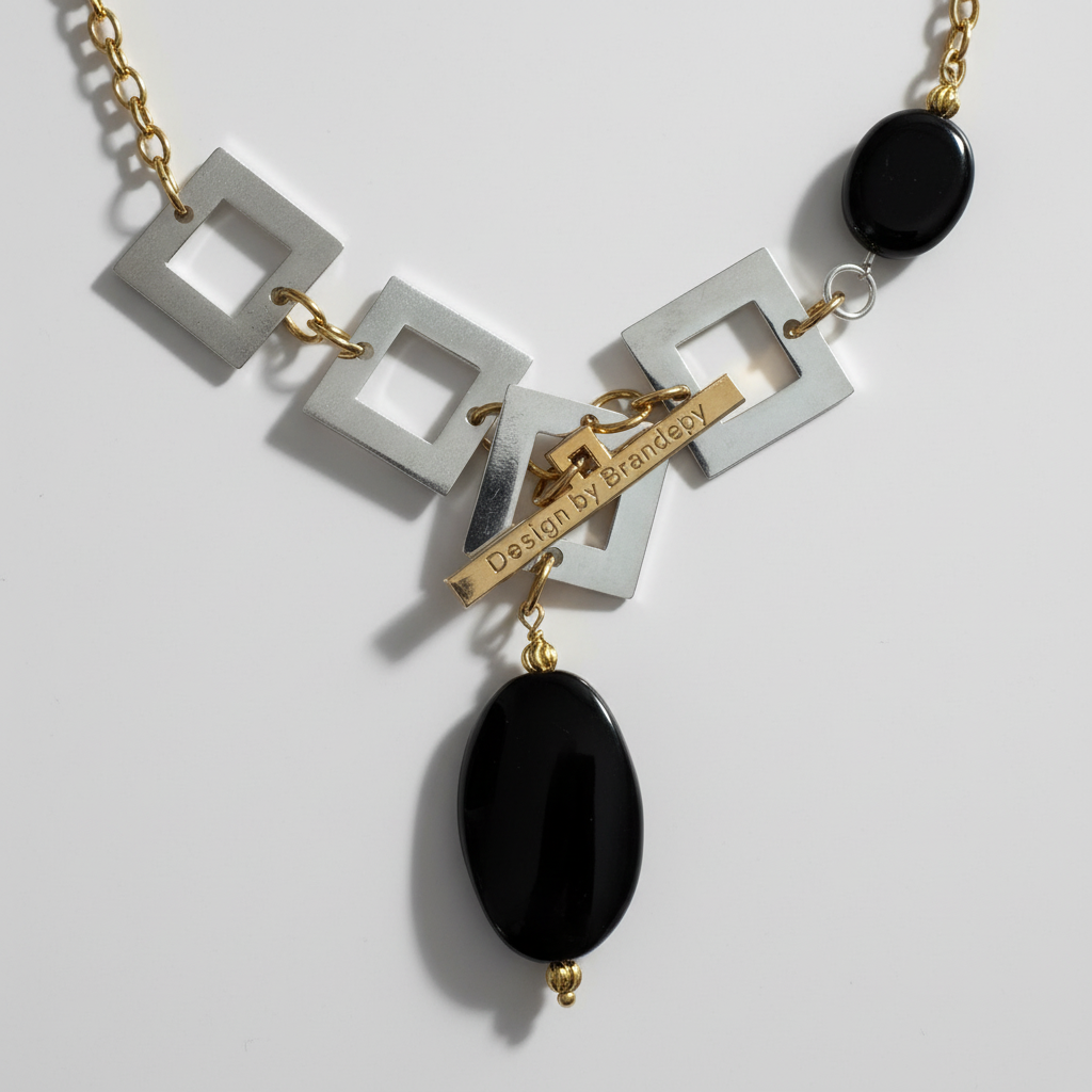 Luxury Shadow Halsband - Design by Brandeby