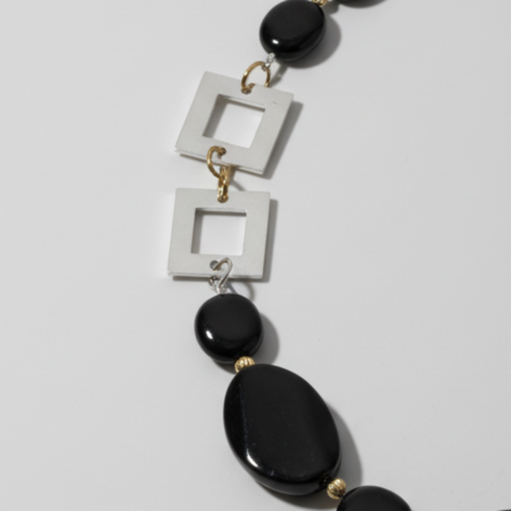 Luxury Shadow Halsband - Design by Brandeby