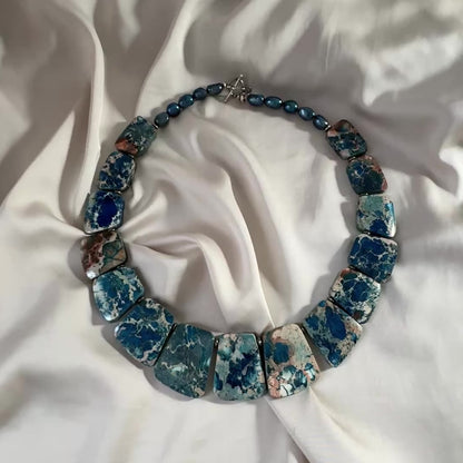 Blue Imperial Statement Halsband - Blå Sötvattenspärlor