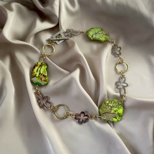 video med Halsband Grön Jaspis Sterling Silver 18K Guld - 52cm - Grön - design by brandeby
