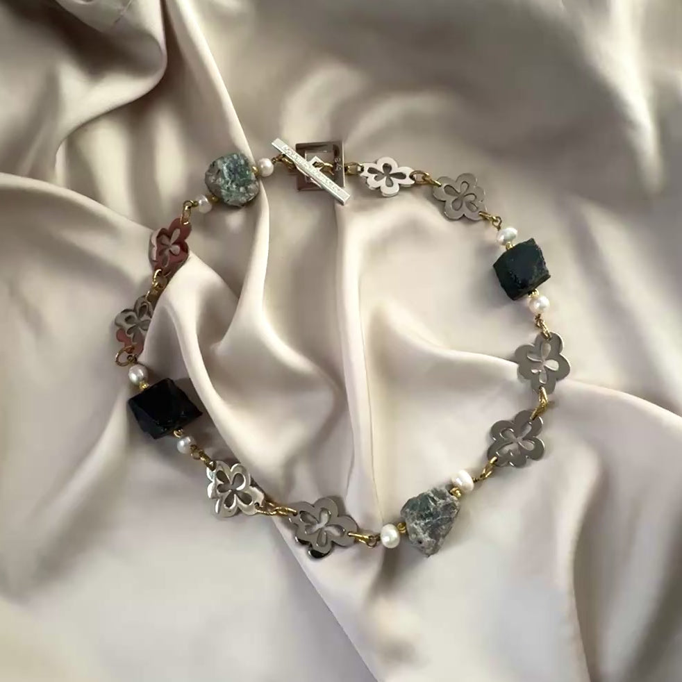 video på Halsband Labradorit Obsidian Sterling Silver 18K Guld - 50cm - Grå Flerfärgad - design by brandeby