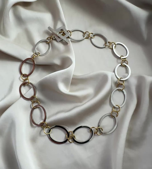 video med Halsband Silver 18K Guldpläterat - Cirkelkedja - 55cm - Silver Guld - design by brandeby