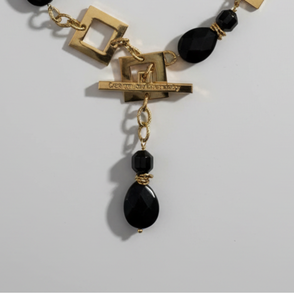 Shadow of Gold Halsband - Design by Brandeby