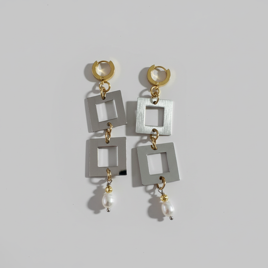 Silver Squere Örhängen - Design by Brandeby